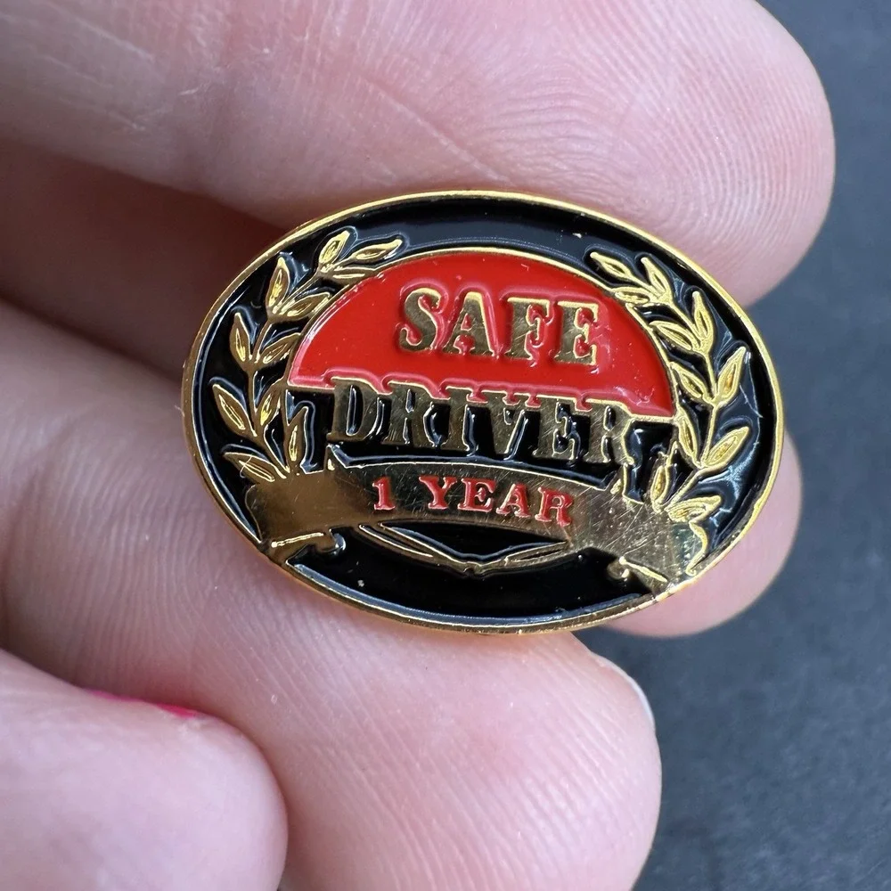 NATIONAL SAFETY COUNCIL 1 YEAR SAFE DRIVER AWARD Trucker Pinback Pin